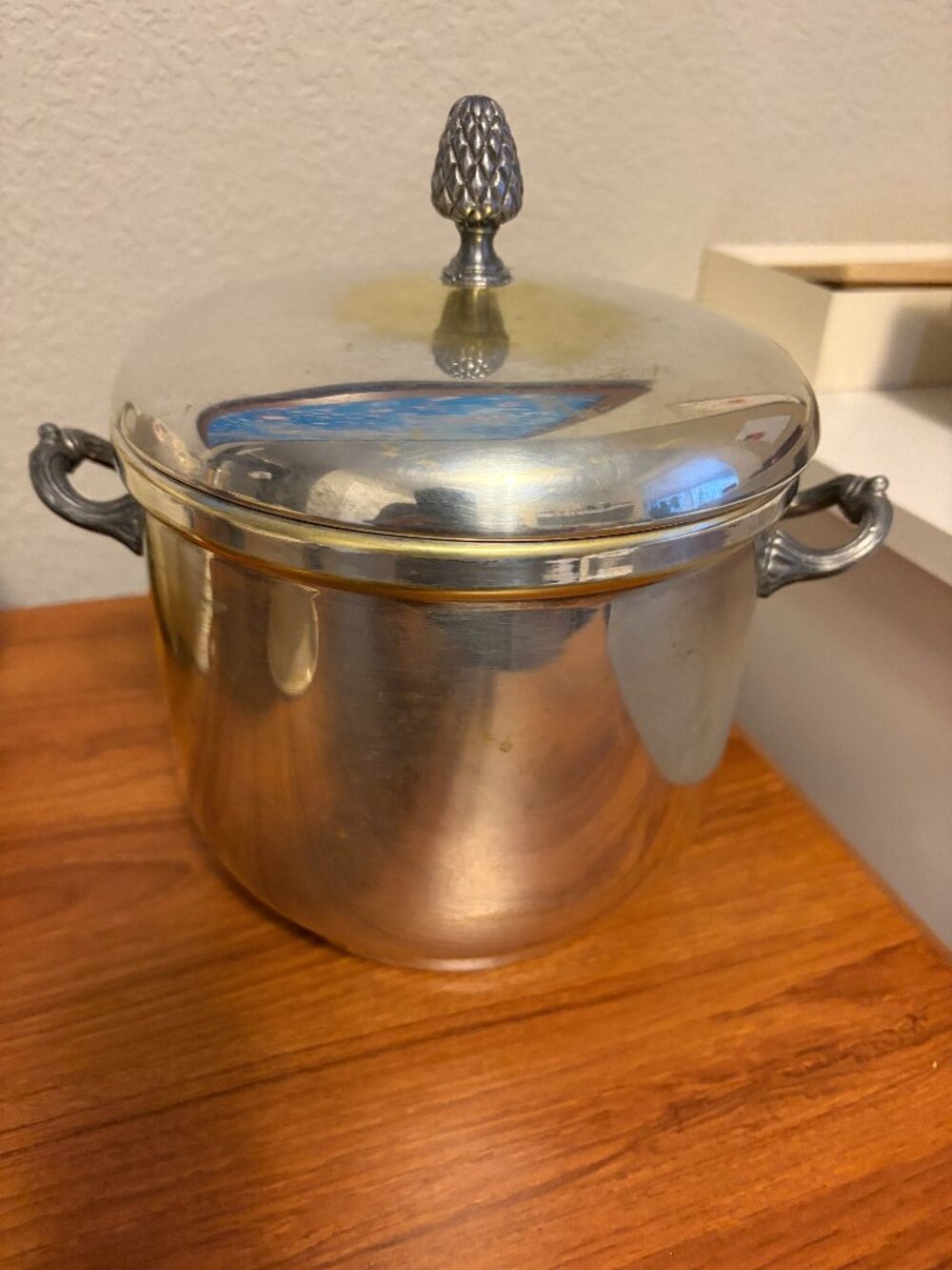 Vintage Sheffield Silver Company Silver-plated ice bucket